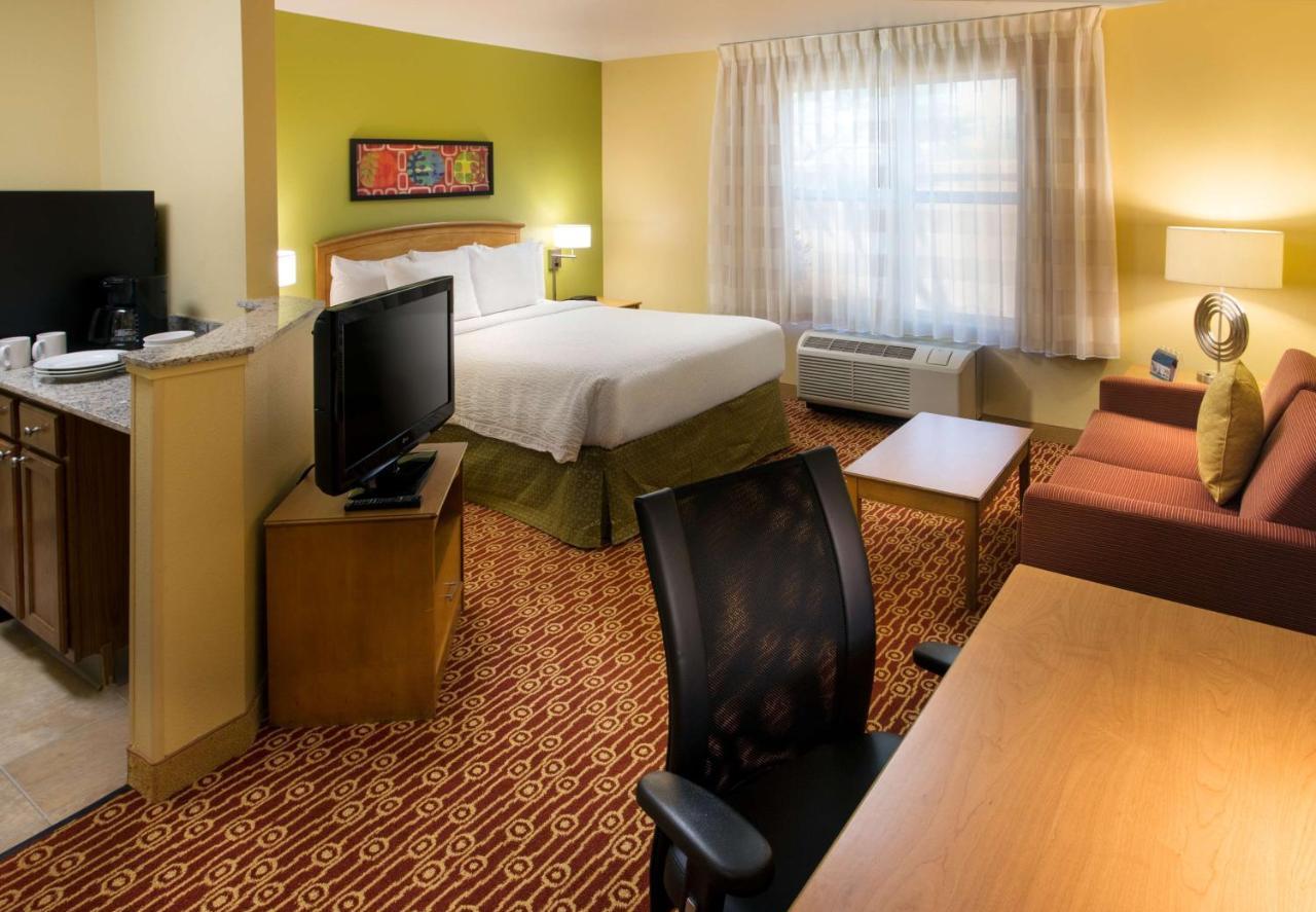 Sonesta Simply Suites Detroit Novi Exterior photo